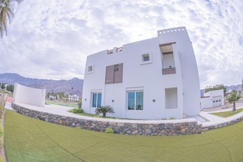 Le Sifah Resort Apartments,Muscat>>As Sifah,4 star