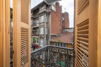 t loft residence