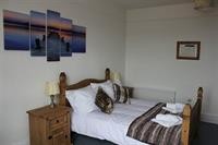 Stonehenge Inn & Shepherds Huts,Durrington>>Amesbury,3 star