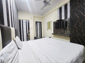 hotel star international