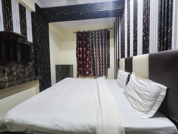 hotel star international