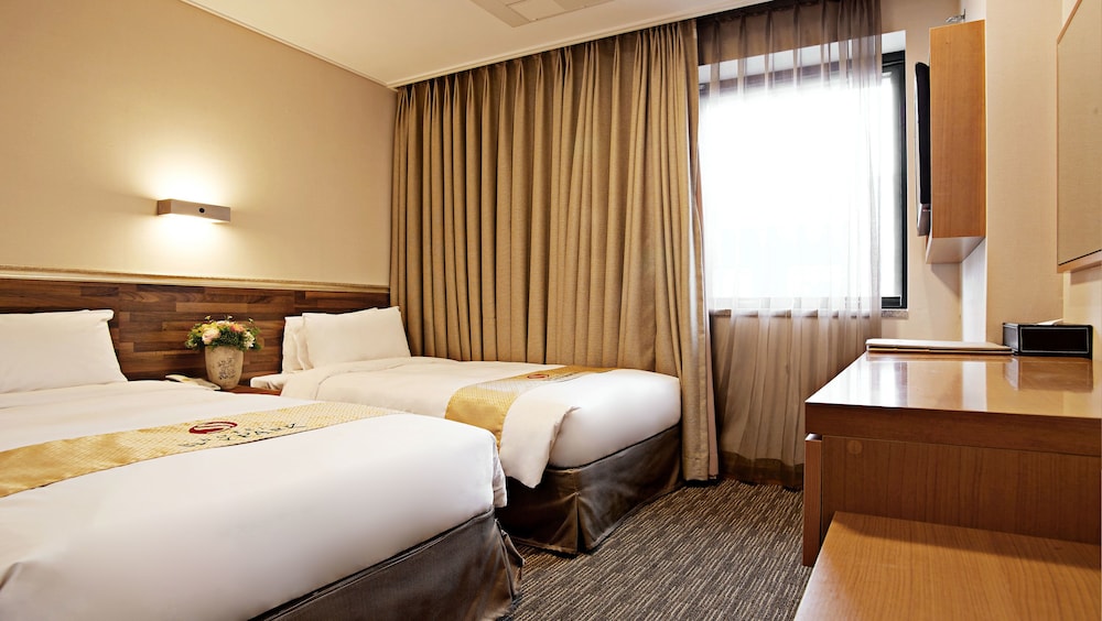 hotel skypark myeongdong i