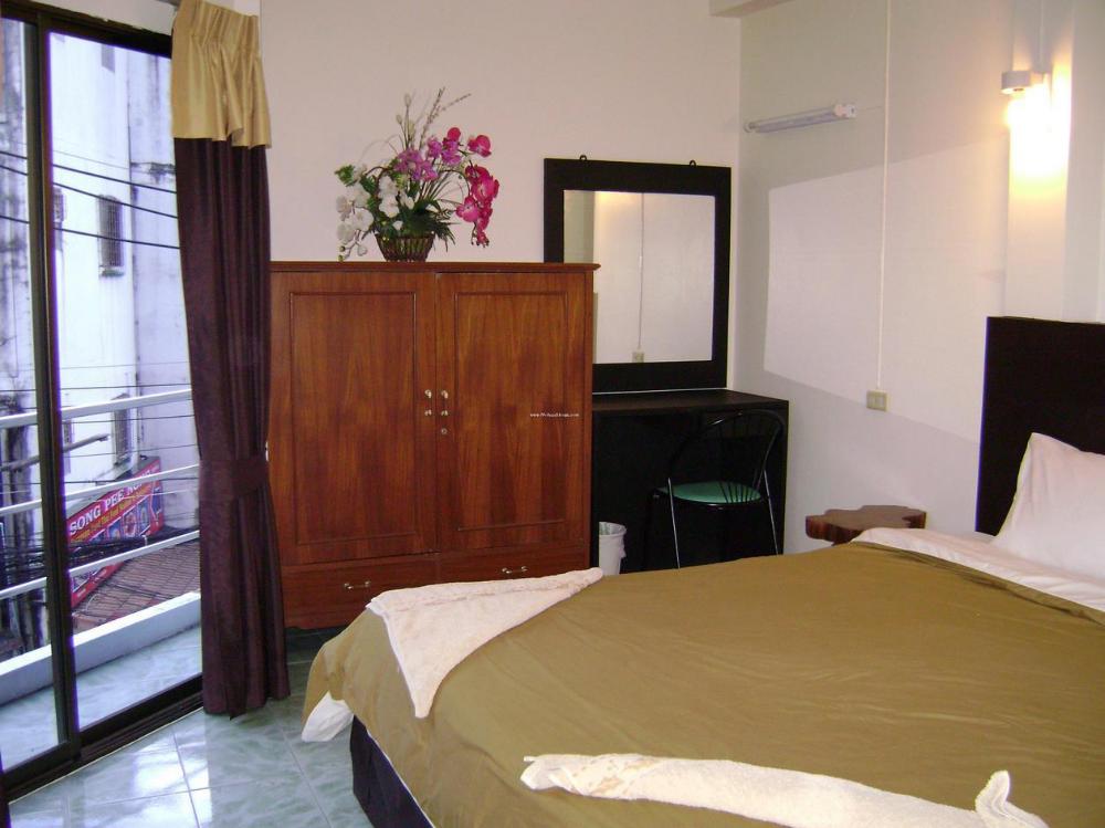 b and b patong beach house