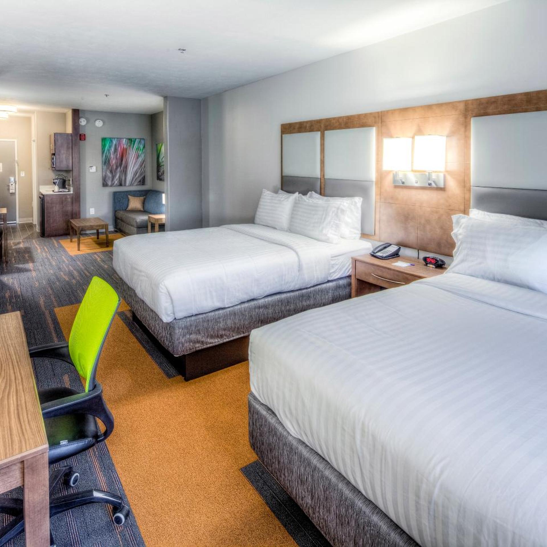 holiday inn express and suites cleveland west west