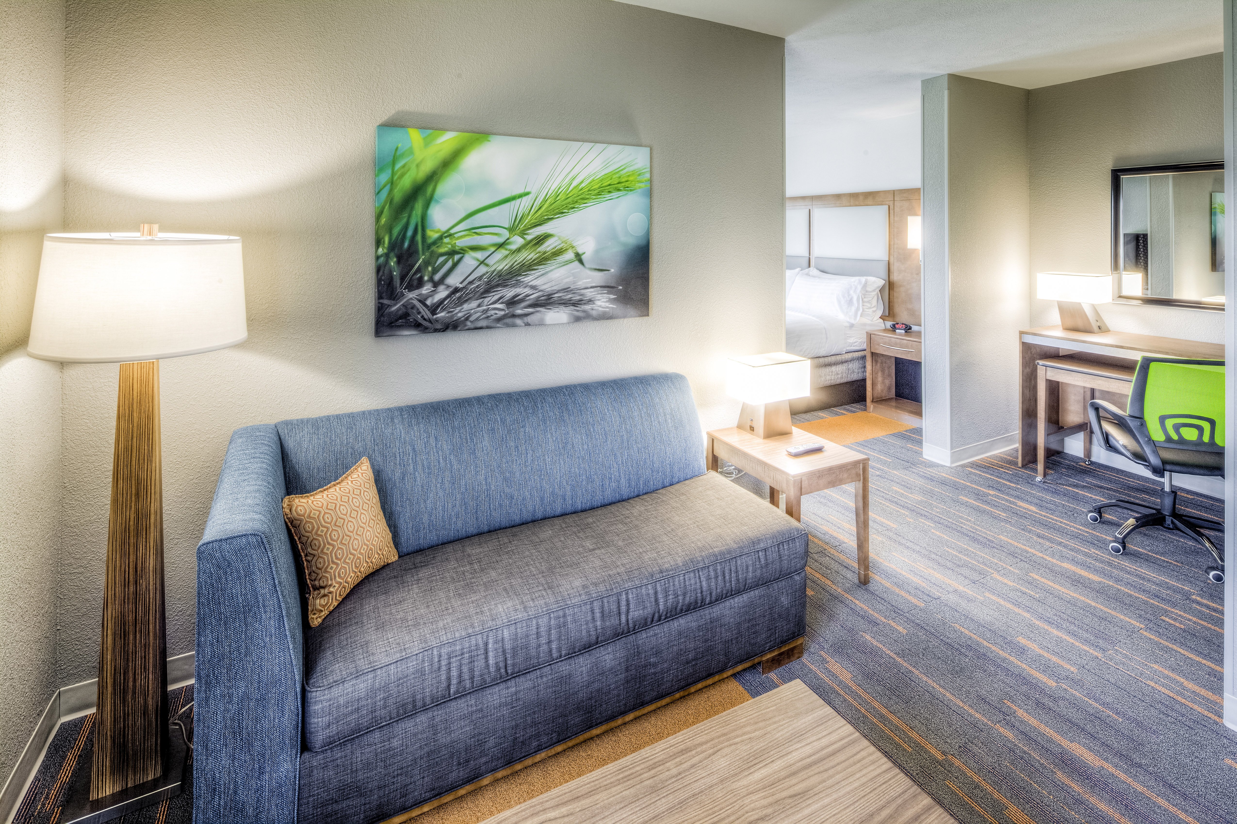 holiday inn express and suites cleveland west west
