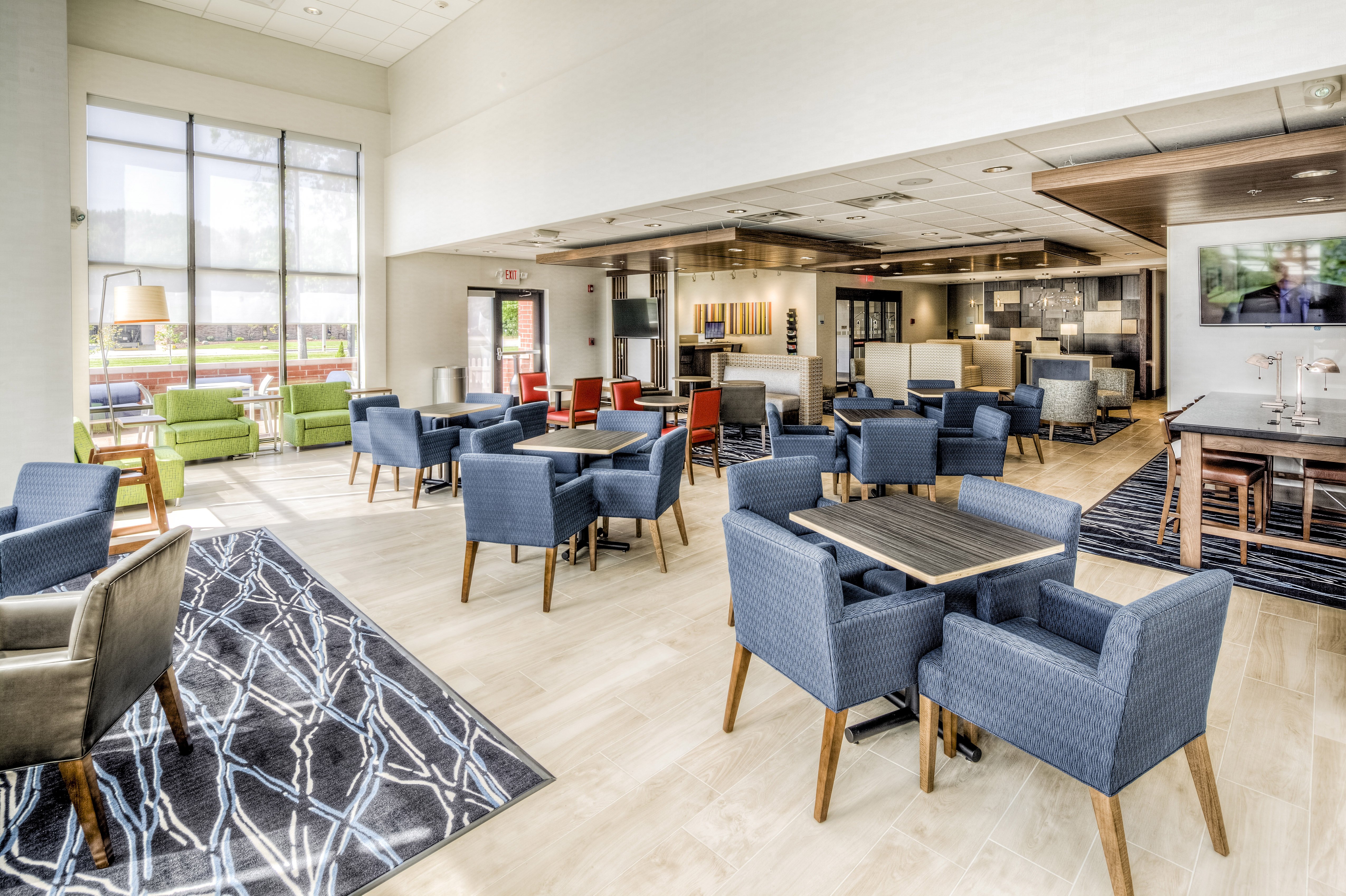 holiday inn express and suites cleveland west west