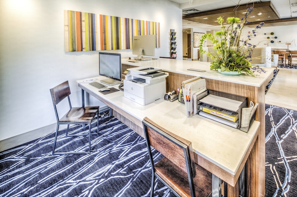 holiday inn express and suites cleveland west west