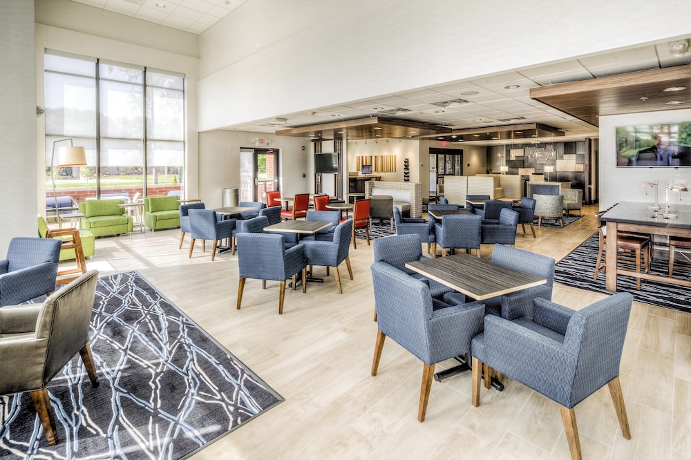holiday inn express and suites cleveland west west