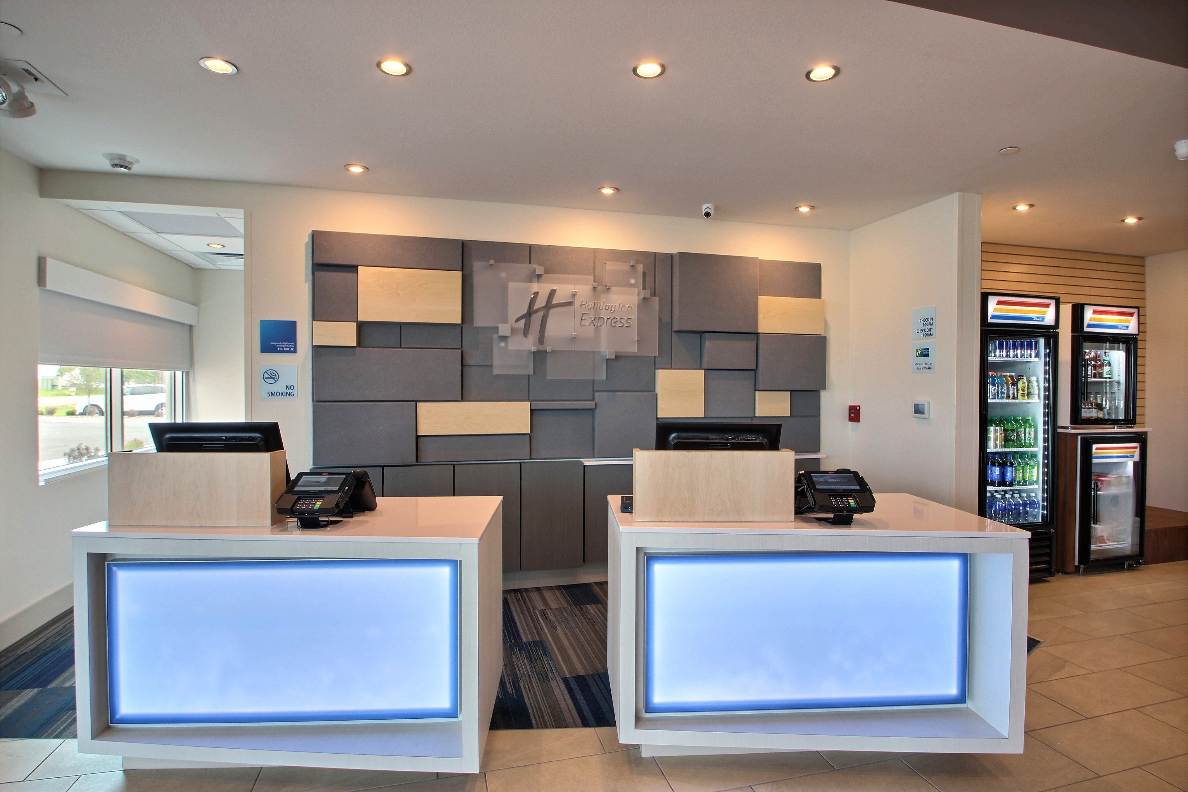 holiday inn express and suites fond du lac by ihg