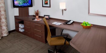 Candlewood Suites Cut Off By Ihg,Cut Off>>Bourg,3 star