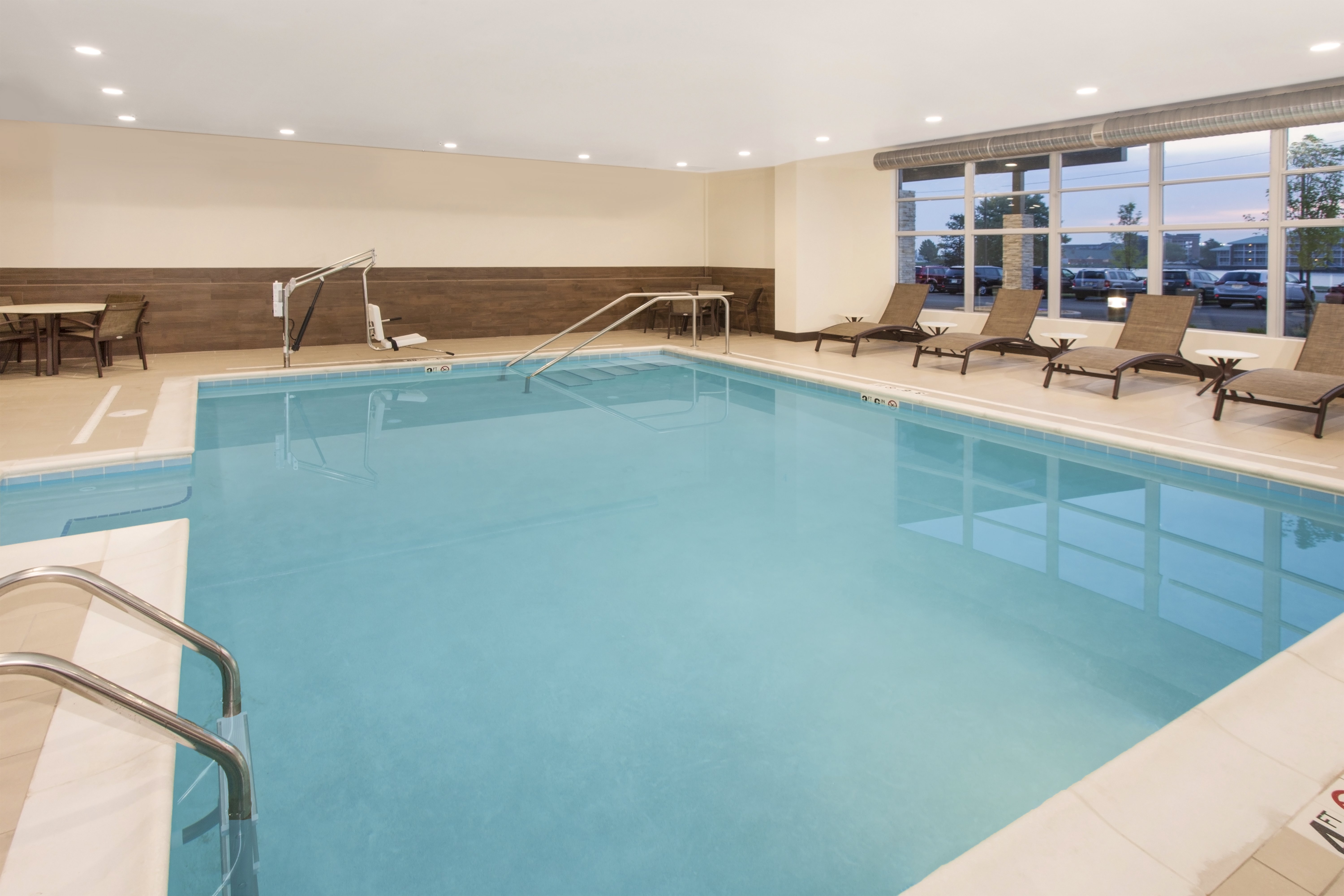 holiday inn express and suites sandusky by ihg