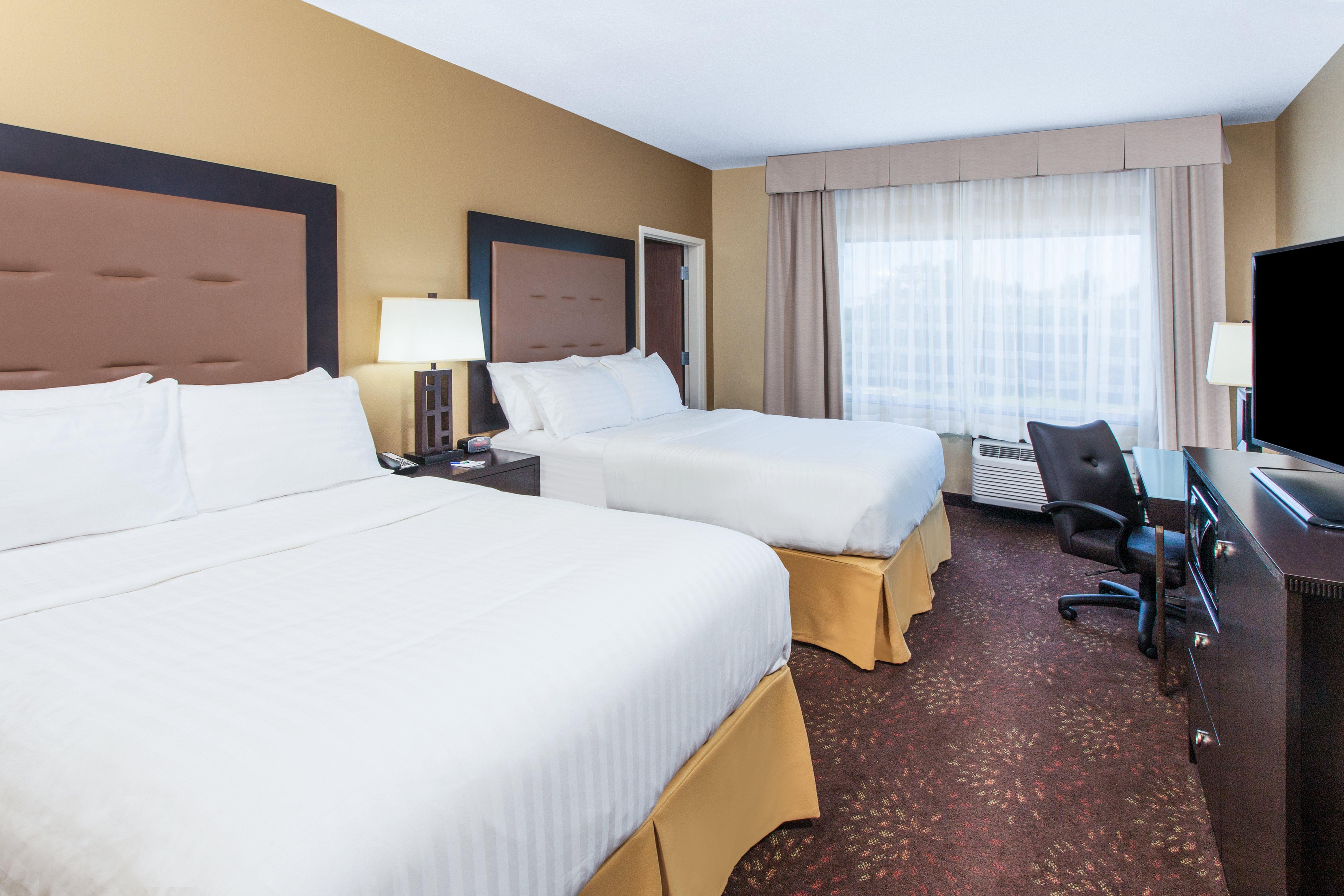holiday inn express and suites sandusky by ihg