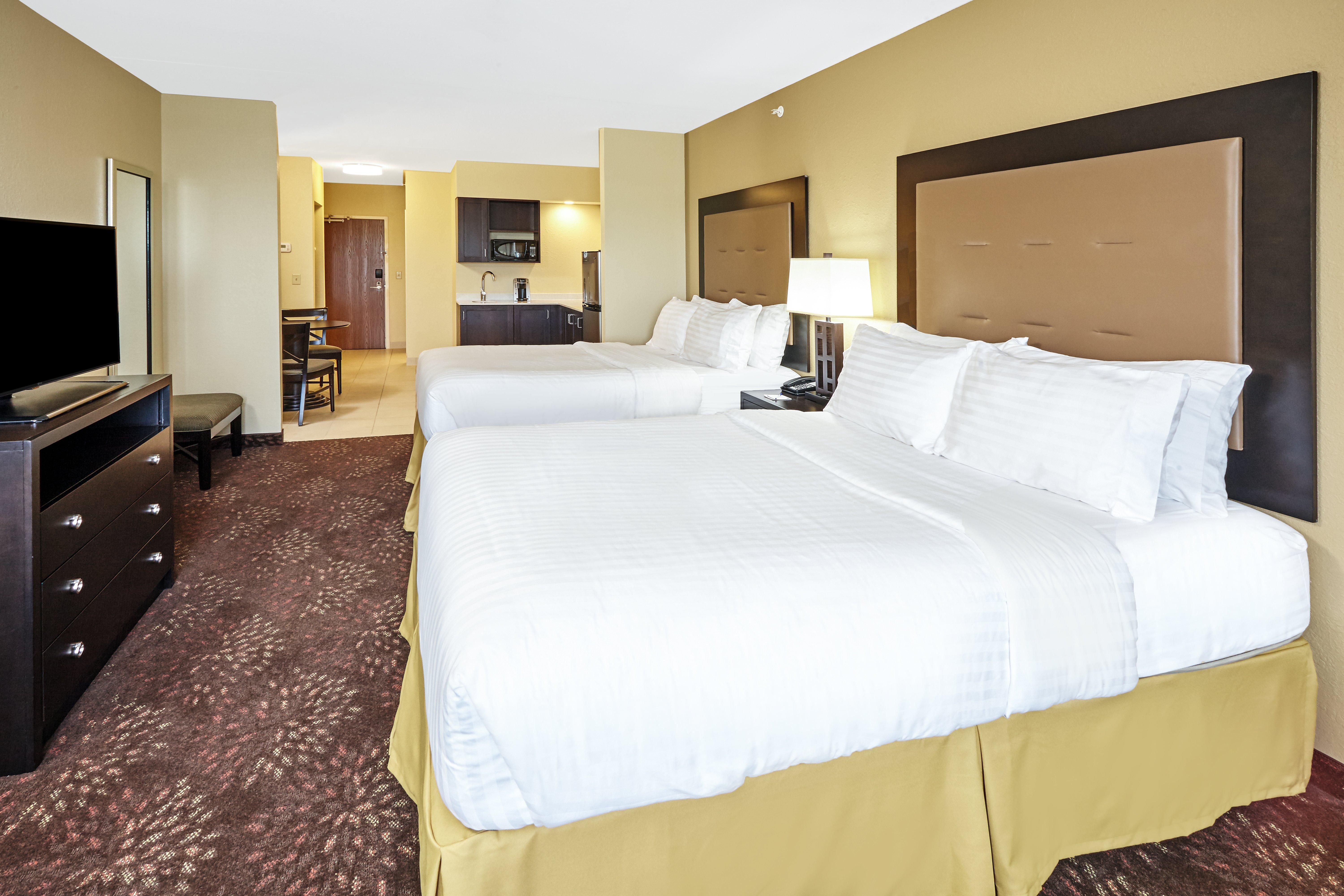 holiday inn express and suites sandusky by ihg