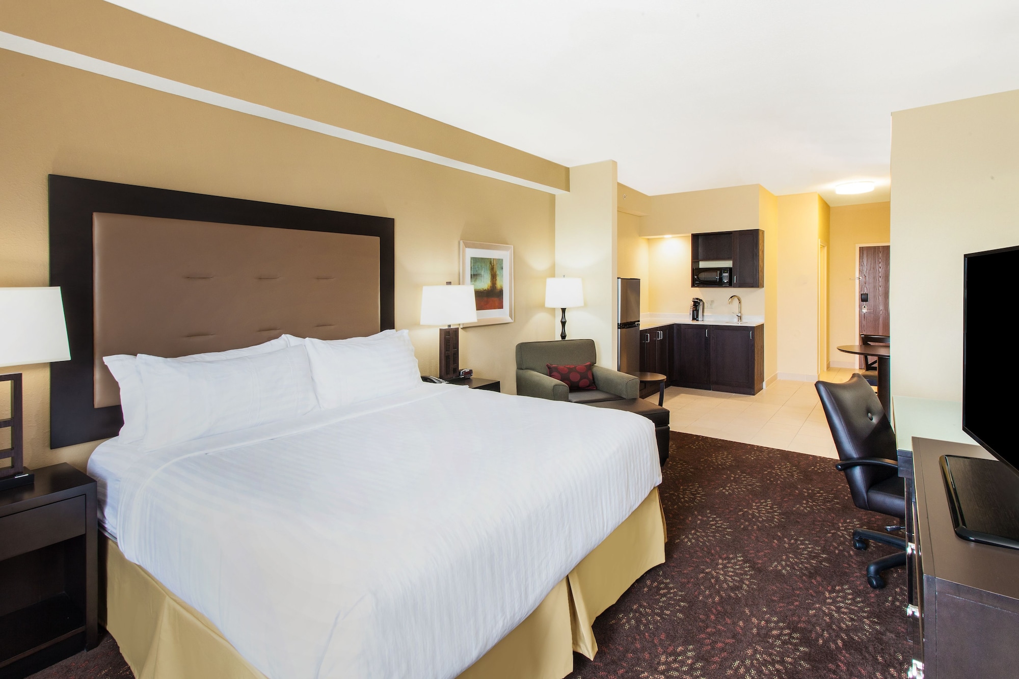 holiday inn express and suites sandusky by ihg