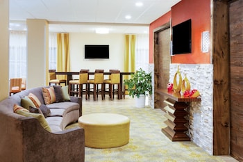 holiday inn express and suites sandusky by ihg