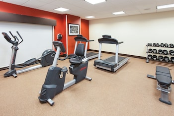 holiday inn express and suites sandusky by ihg