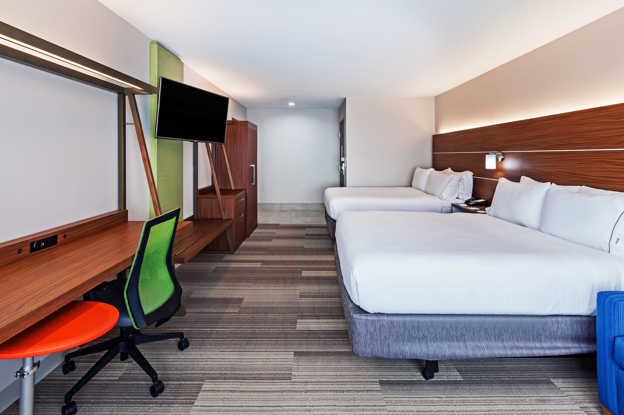 holiday inn express and suites tulsa west sand spr