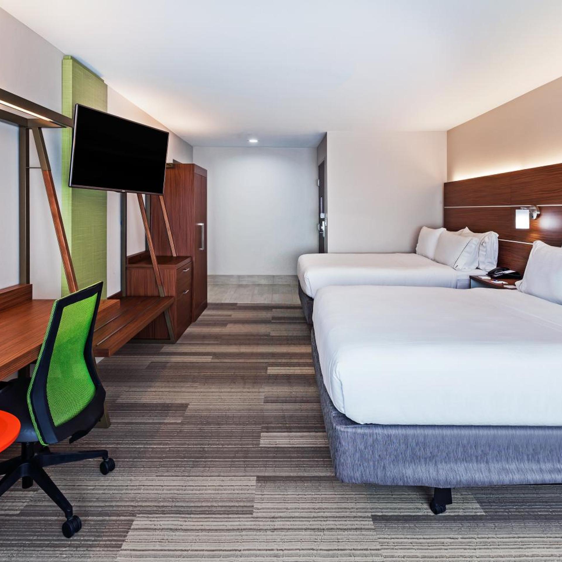 holiday inn express and suites tulsa west sand spr