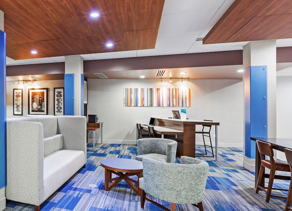holiday inn express and suites tulsa west sand spr