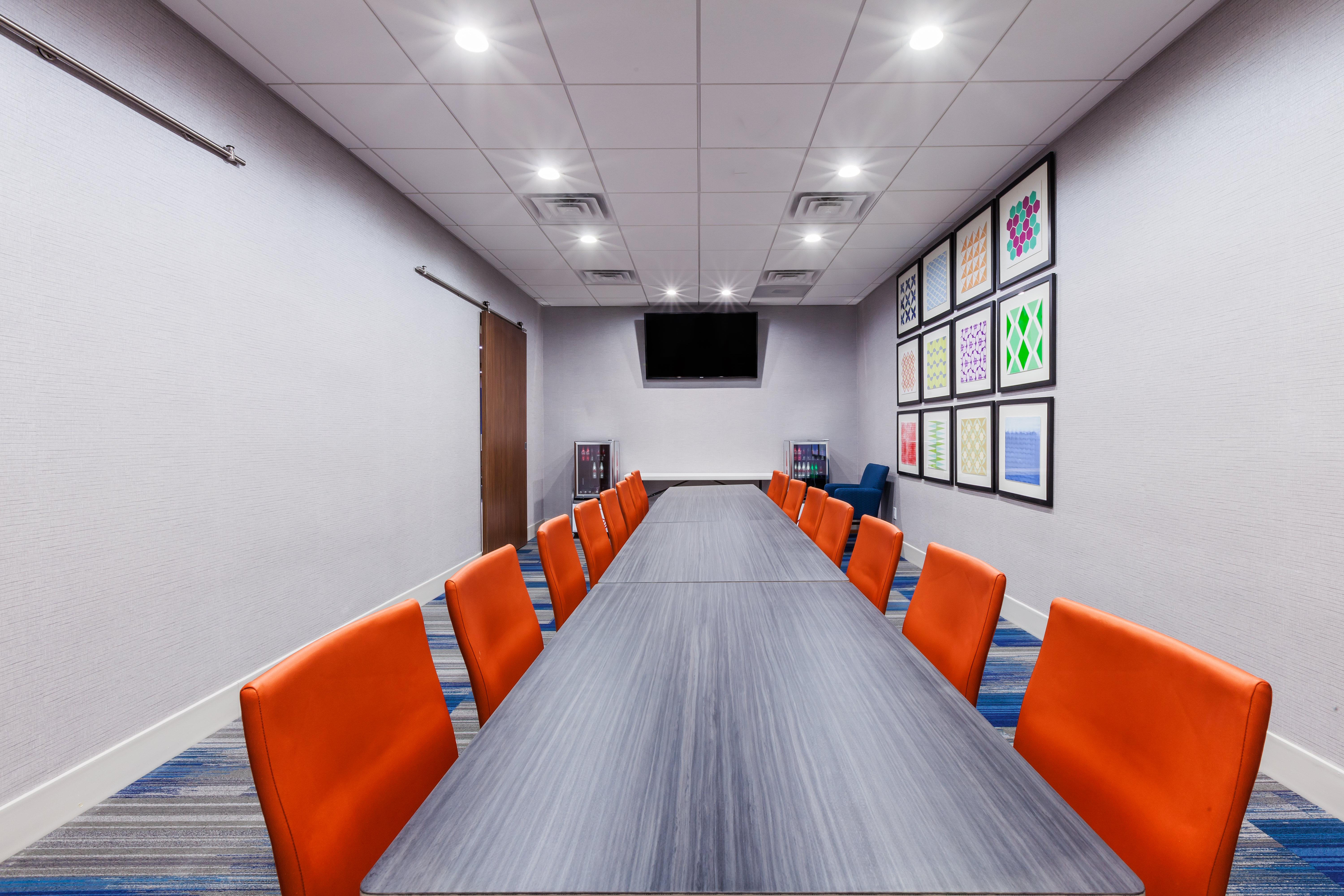 holiday inn express and suites tulsa west sand spr
