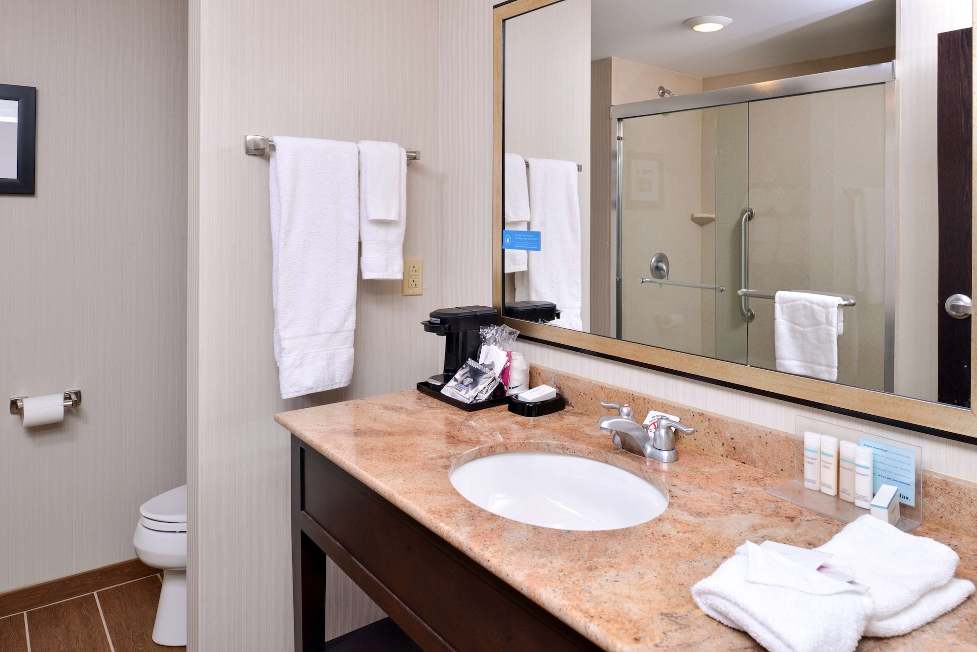 hampton inn and suites california university pittsburgh