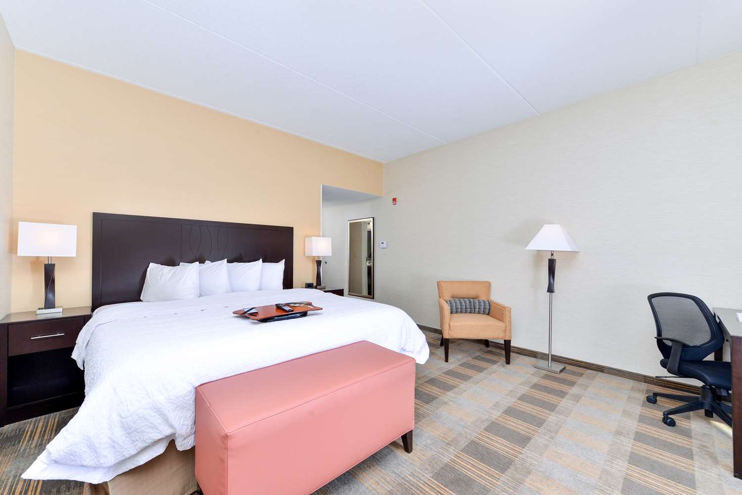 hampton inn and suites california university pittsburgh