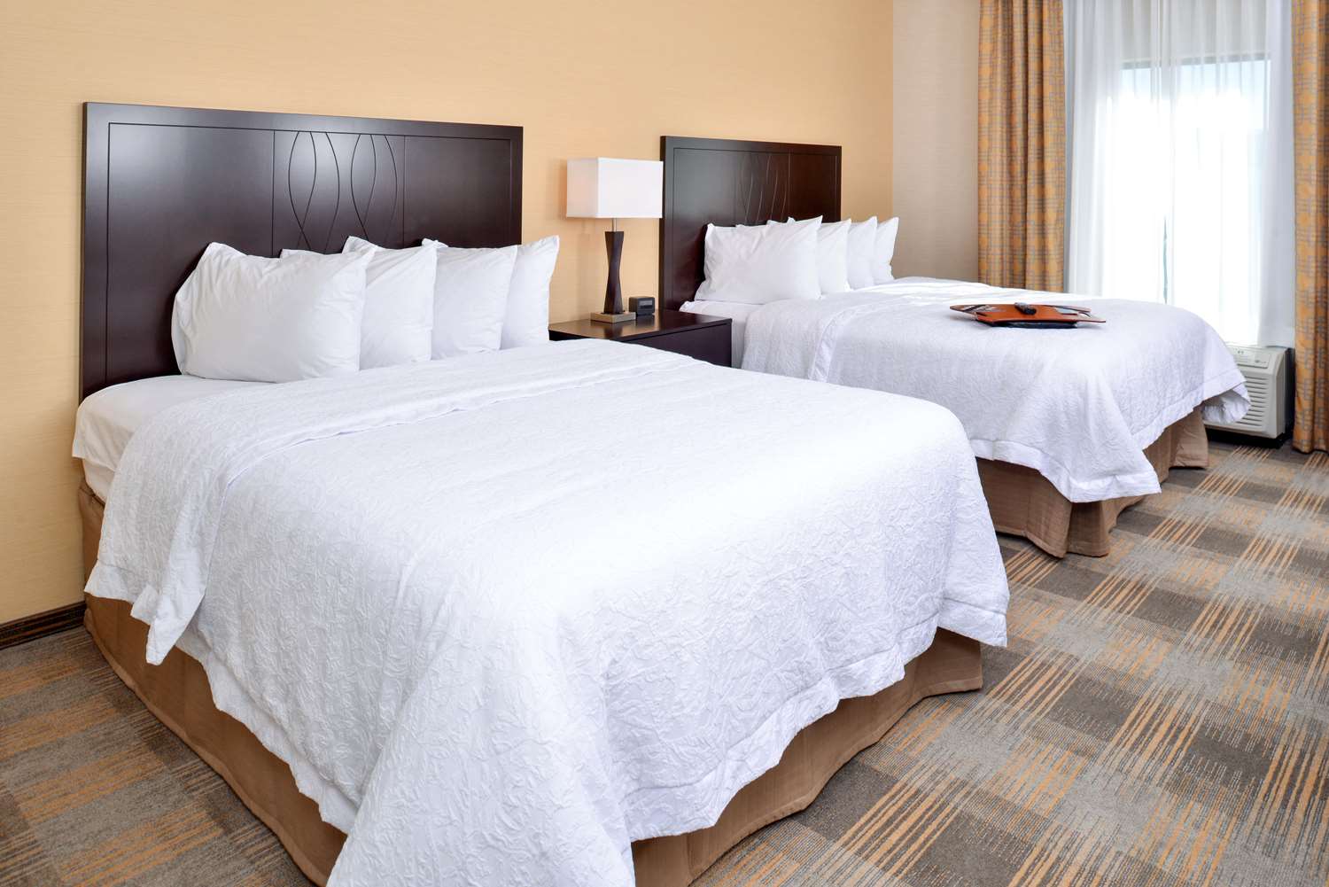 hampton inn and suites california university pittsburgh
