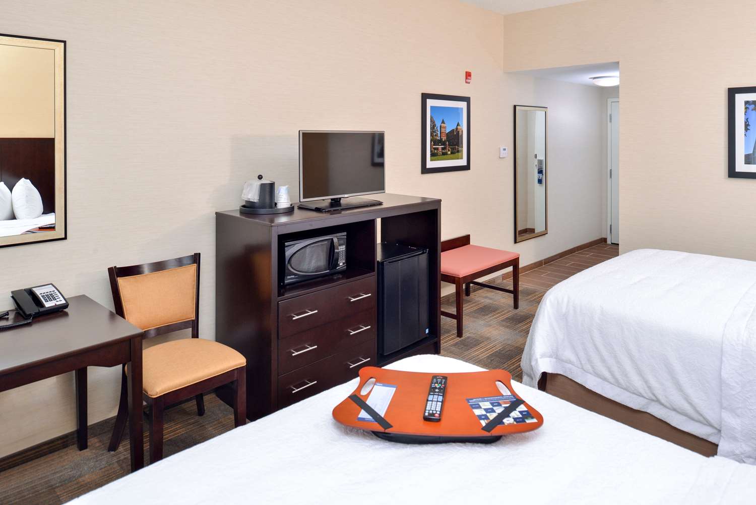 hampton inn and suites california university pittsburgh