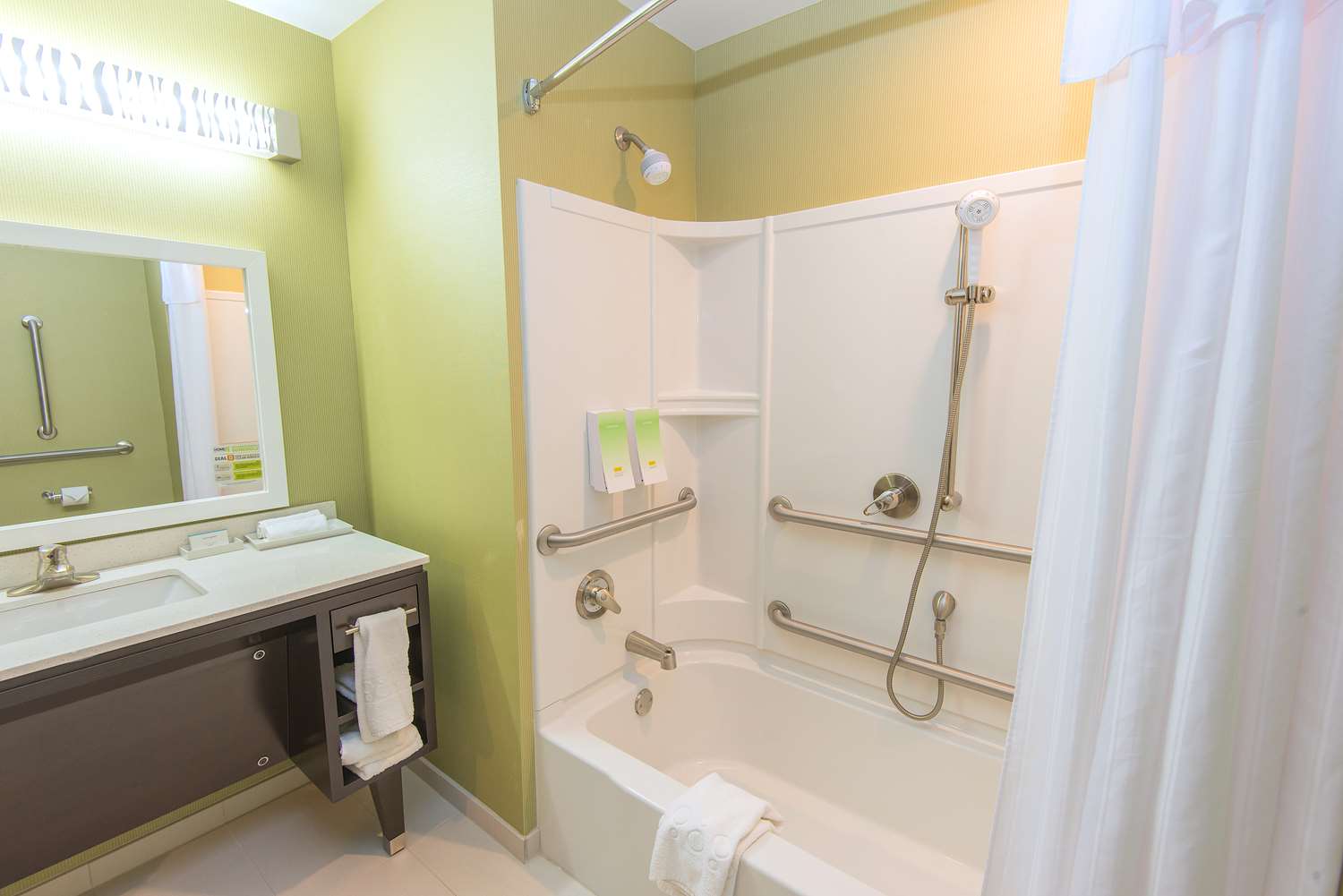 home2 suites by hilton lake city