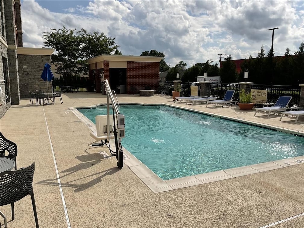 hampton inn lexington medical center