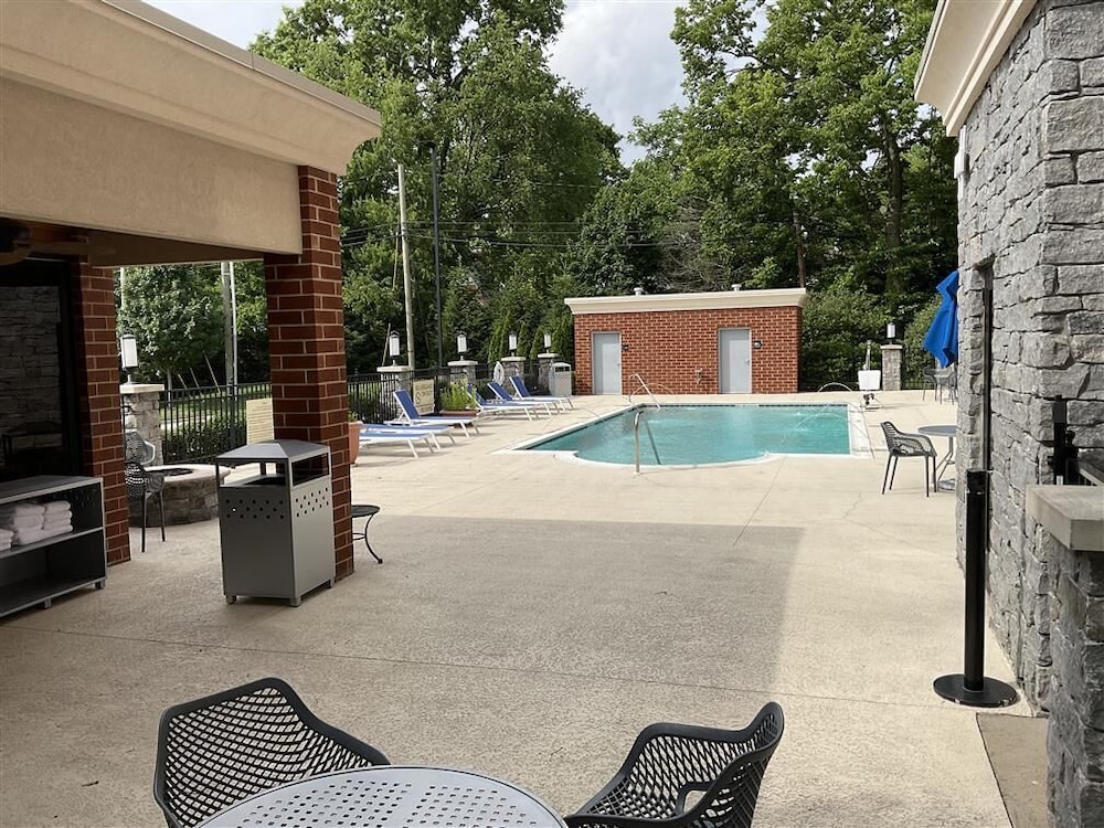 hampton inn lexington medical center