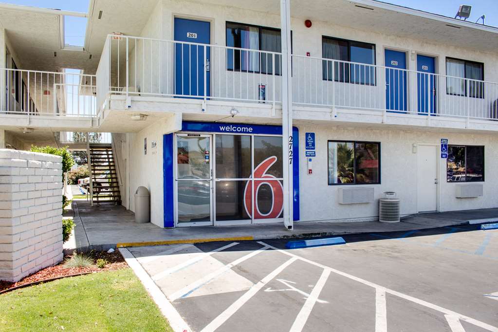 Motel 6 Bakersfield South