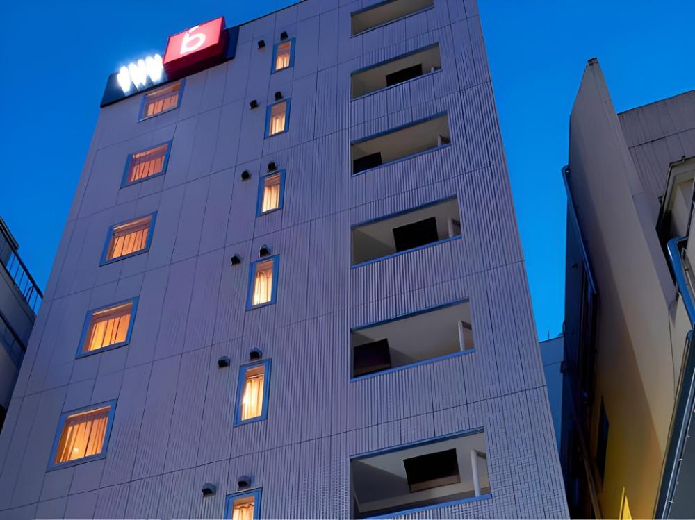 the b akasaka mitsuke