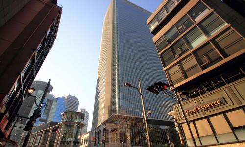 the b akasaka mitsuke