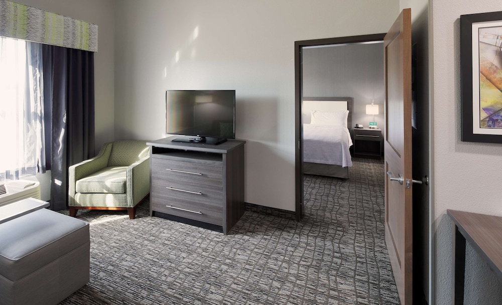 homewood suites by hilton topeka