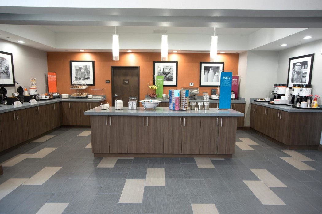 hampton inn and suites stillwater west