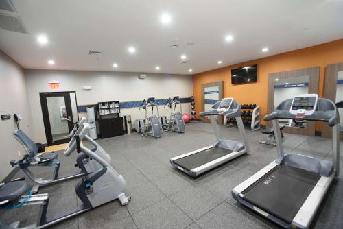 hampton inn and suites stillwater west