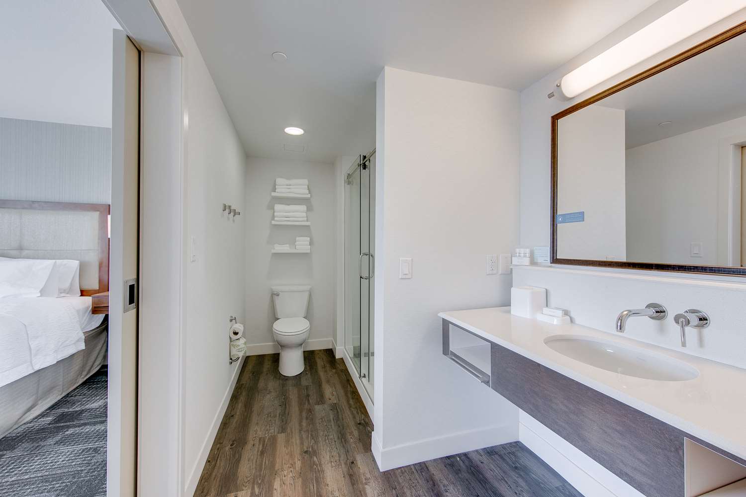 hampton inn and suites north houston spring