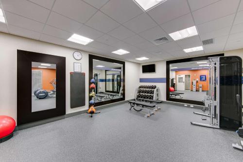 hampton inn and suites north houston spring