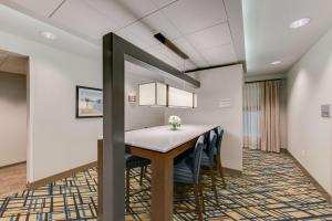 hampton inn and suites north houston spring