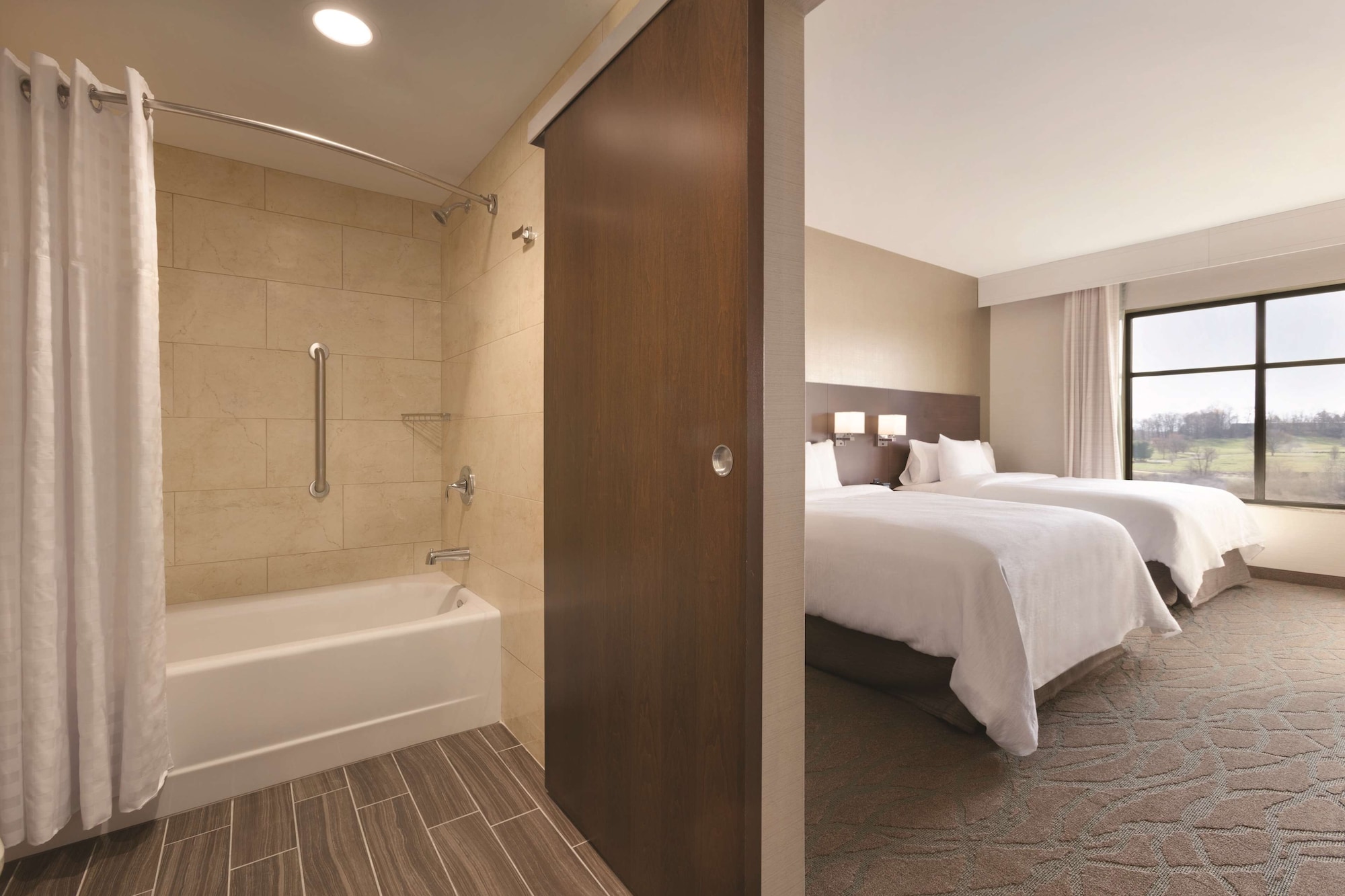 embassy suites by hilton akron canton airport
