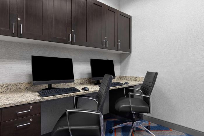 hampton inn and suites douglas