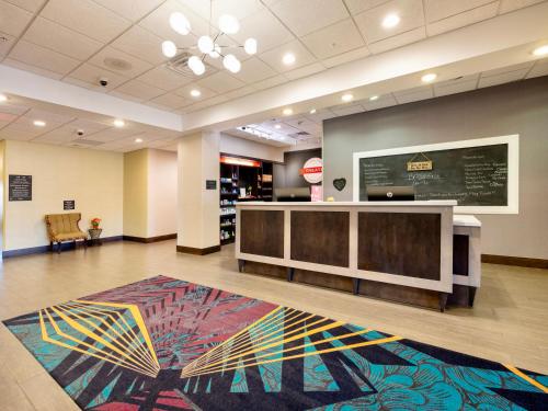 flag point inn and suites pratt by fairbridge