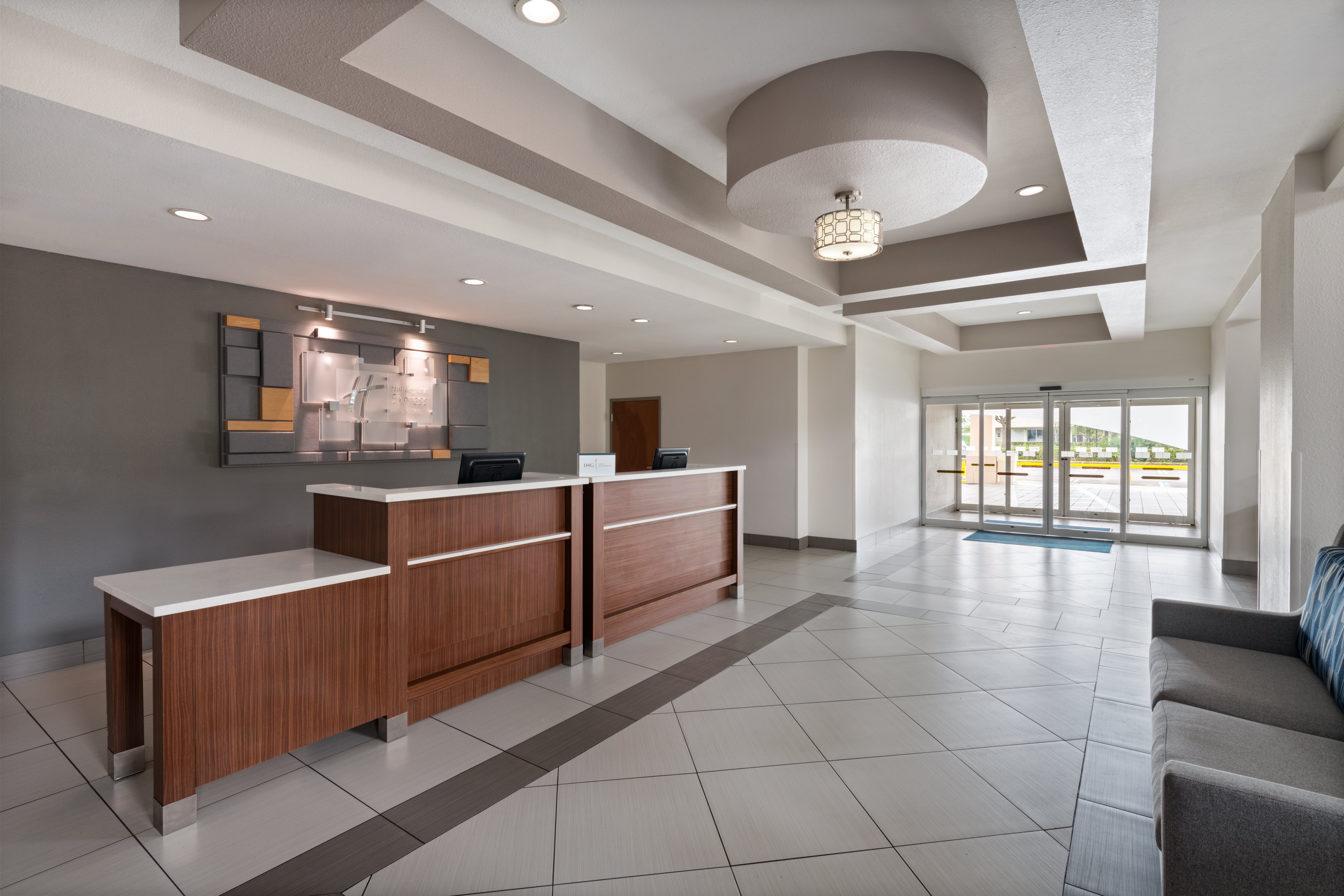 holiday inn express and suites boynton beach west by ihg