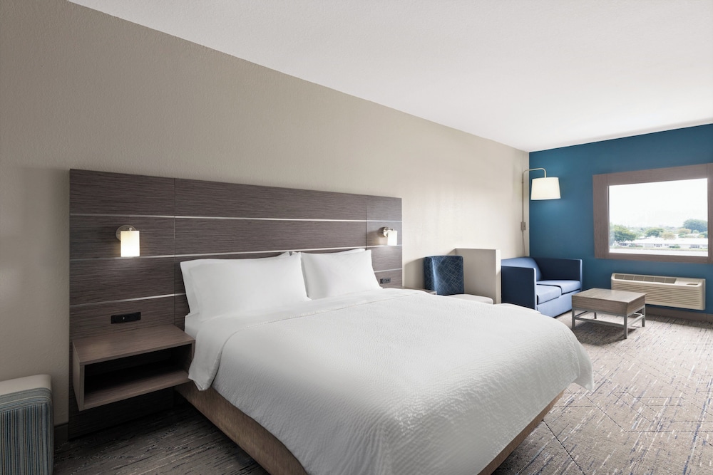 holiday inn express and suites boynton beach west by ihg