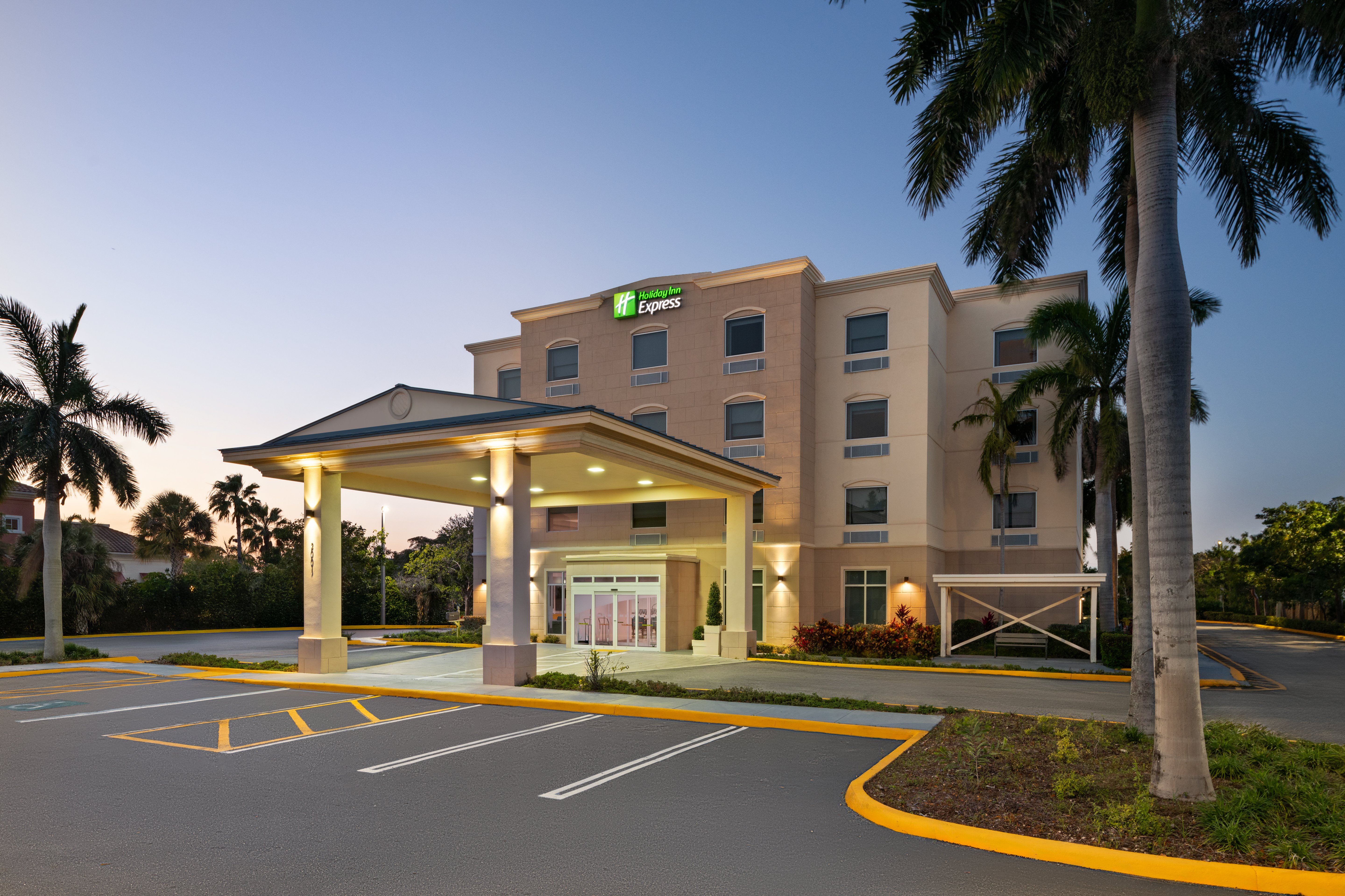 holiday inn express and suites boynton beach west by ihg