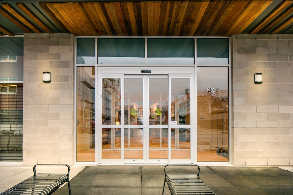 staybridge suites des moines downtown by ihg