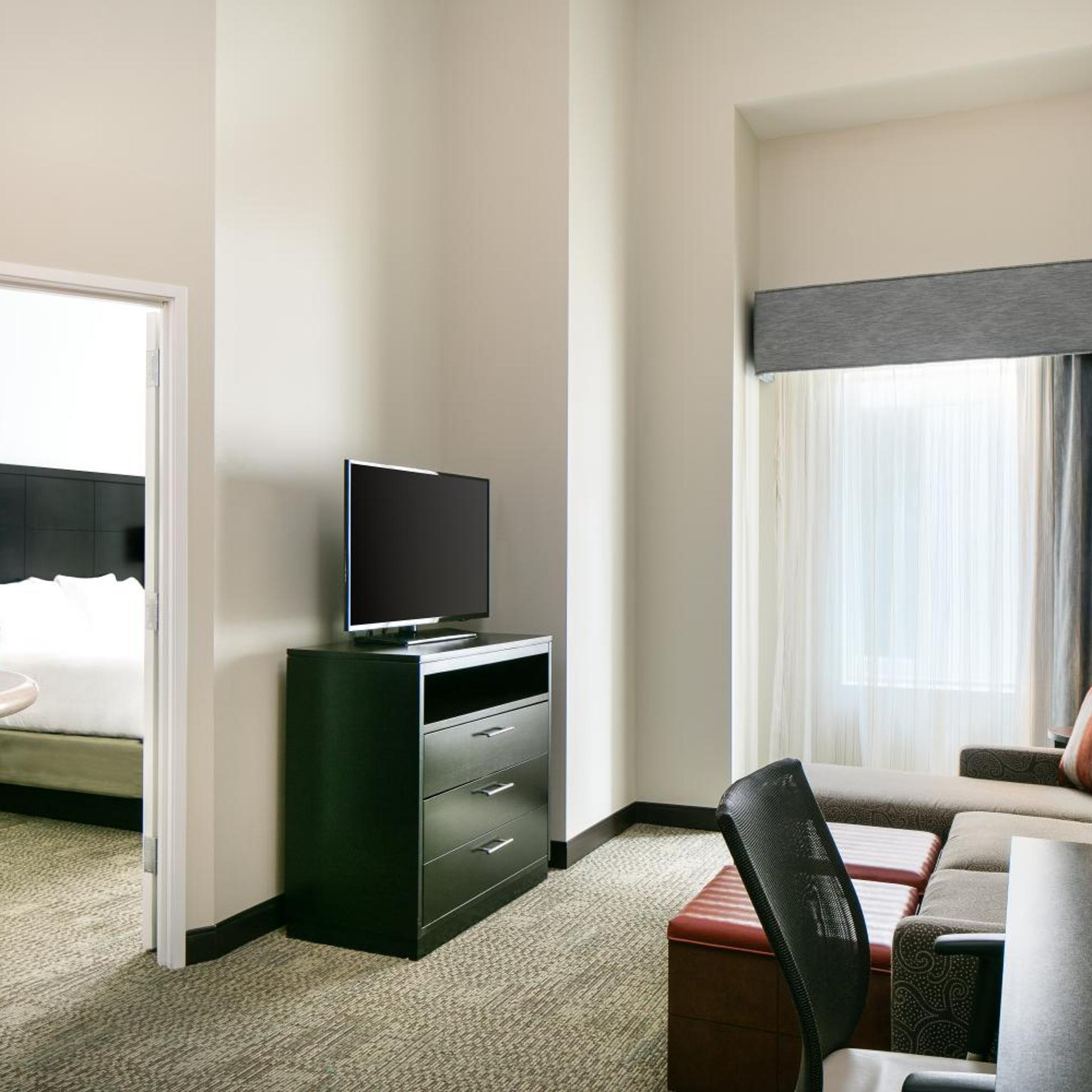 staybridge suites des moines downtown by ihg
