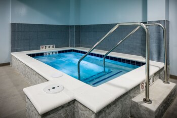 Staybridge Suites Des Moines Downtown By Ihg,Iowa>>Des Moines,3 star
