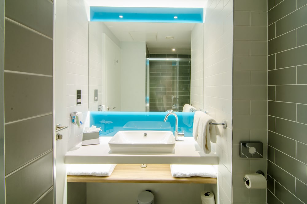 holiday inn express london ealing